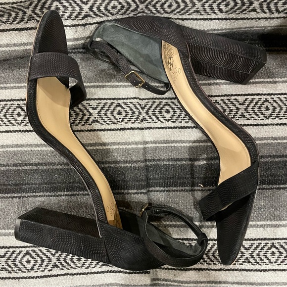 Vince Camuto Black Women's Block Heel Sandals - Picture 2 of 7